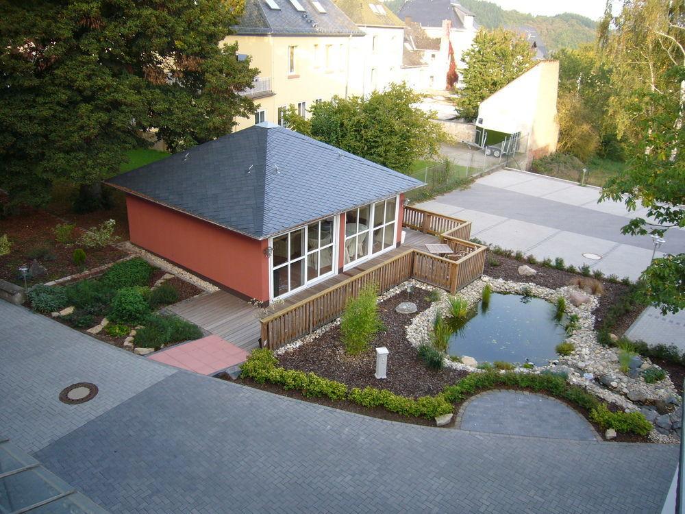 Hotel Am Ceresplatz Manderscheid Exterior photo